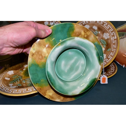 505 - A SEVEN PIECE VICTORIAN MAJOLICA DESSERT SET, comprising a pair of comports and five dessert plates,... 