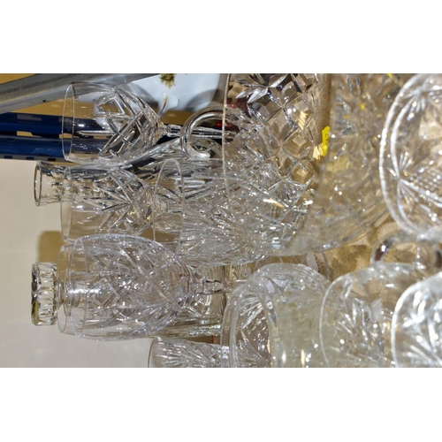 517 - A QUANTITY OF CUT CRYSTAL GLASSWARES, to include approximately fifty five pieces, two mallet shaped ... 