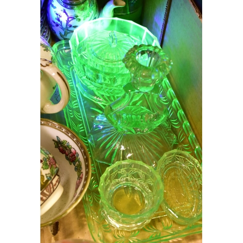 519 - THREE BOXES AND LOOSE CERAMICS AND GLASSWARES, to include a twenty two piece Coalport Indian Tree te... 