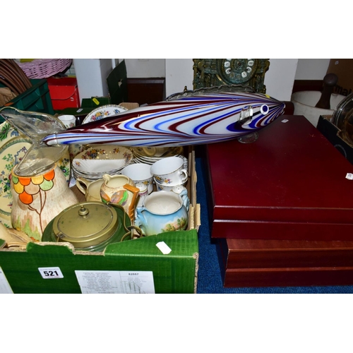 521 - A BOX AND LOOSE CERAMICS, CLOCK, GLASSWARES, CUTLERY ETC, to include an ornate brass table clock (in... 