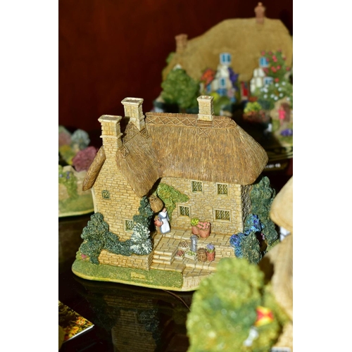 650 - THIRTEEN LILLIPUT LANE SCULPTURES FROM THE COLLECTORS CLUB, with deeds where mentioned, comprising Y... 