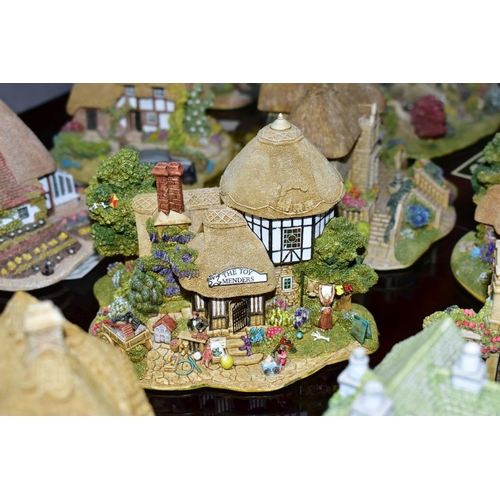 650 - THIRTEEN LILLIPUT LANE SCULPTURES FROM THE COLLECTORS CLUB, with deeds where mentioned, comprising Y... 