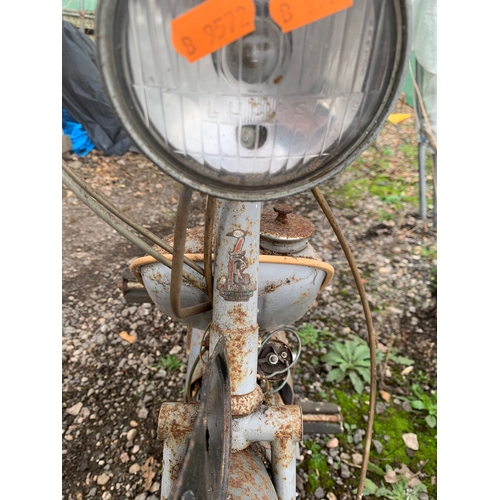 1209 - A LATE 1950s /EARLY 1960s RALEIGH MOPED possibly a RM1 or RM1C for Restoration. With a Sturmey Arche... 
