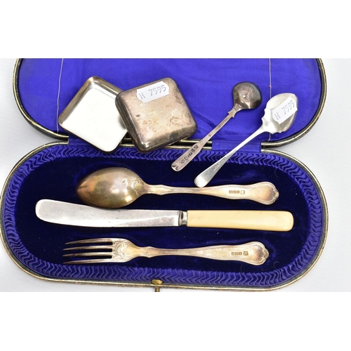 102 - AN ASSORTMENT OF SILVER ITEMS, to include an incomplete cased cutlery set, a spoon and fork engraved... 