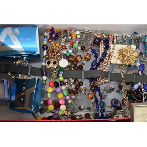 117 - AN ASORTMENT OF COSTUME JEWELLERY, three boxes of costume jewellery containing a selection of pins, ... 