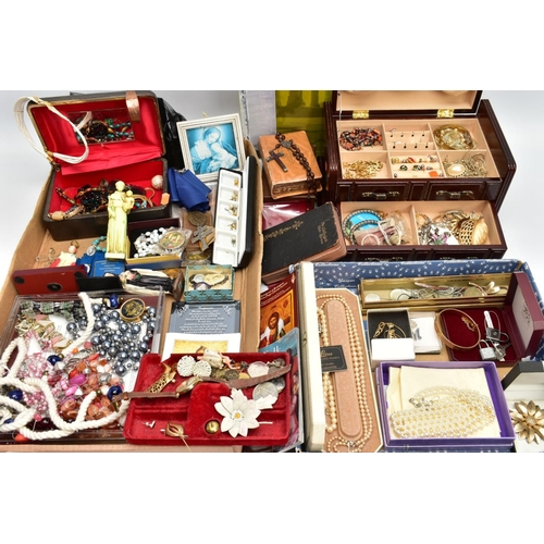 120 - A BOX OF ASSORTED ITEMS, to include a  wooden jewellery box with contents of costume earrings, neckl... 