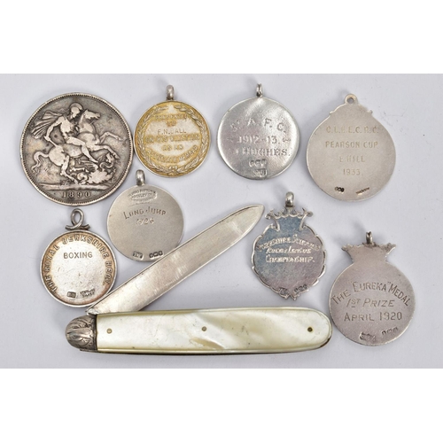 172 - A SILVER FRIUT KNIFE AND MEMORABILA, to include a silver an mother of pearl folding fruit knife, hal... 