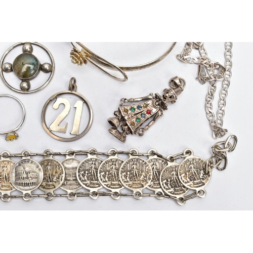 182 - AN ASSORTMENT WHITE METAL JEWELLERY, to include a mariner chain, approximate length 620mm, a clown p... 