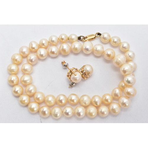 200 - A CULTURED PEARL NECKLACE AND A PAIR OF EARRINGS, the graduated pearl necklace of baroque and circul... 