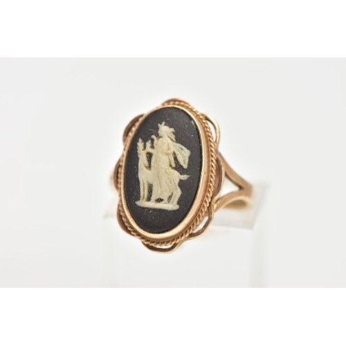 21 - A 9CT GOLD WEDGWOOD CAMEO RING, a black and white Wedgwood cameo ring, depicting Artemis the Grecian... 