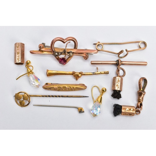 40 - AN ASSORTMENT OF 9CT GOLD AND YELLOW METAL JEWELLERY, to include a rose gold T-bar, hallmarked 9ct g... 