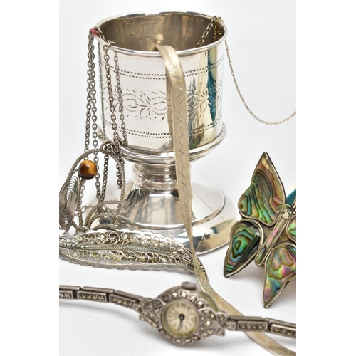 95 - A SELECTION OF SILVER AND WHITE METAL JEWELLERY, AND A BROKEN YELLOW METAL CHAIN, to include a broke... 