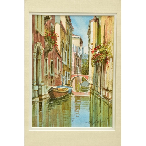 402 - SAVERIO DE BELLO (ITALY 1951), TWO VENETIAN SCENES, the first depicts boats on a canal, the second d... 