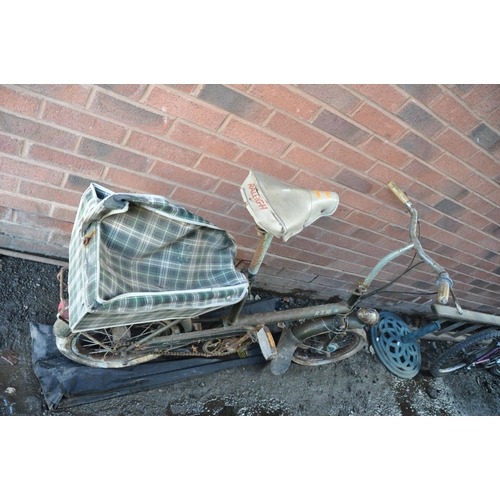 1207 - A VINTAGE RALEIGH RSW 16 BIKE with three twist grip gears (rusty)