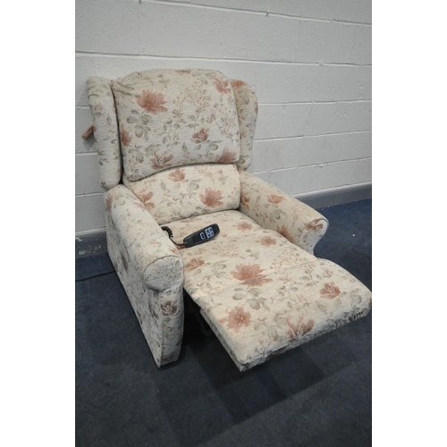 1647 - A FLORAL CREAM UPHOLSTERED ELECTRIC RISE AND RECLINE ARMCHAIR (PAT pass and working)