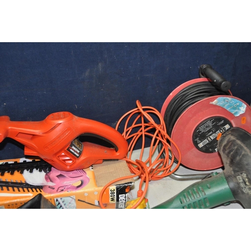 1330 - A BOSCH AHS 3-15 ELECTRIC HEDGE TRIMMER, a Black and Decker GT90 electric hedge trimmer, a Black and... 