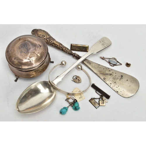 166 - AN ASSORTMENT OF SILVER AND WHITE METAL ITEMS, to include an AF silver trinket box, of a circular fo... 