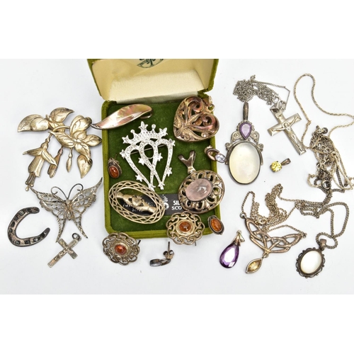 173 - AN ASSORTMENT OF SILVER AND WHITE METAL JEWELLERY, to include a floral brooch hallmarked sterling Sh... 