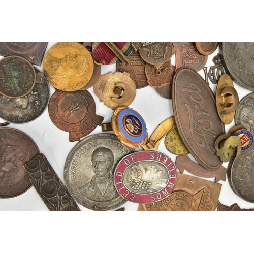 204 - A BAG OF ASSORTED MEDALS, MEDALLIONS AND FOBS, to include a variety of medallions, fob medals, ename... 