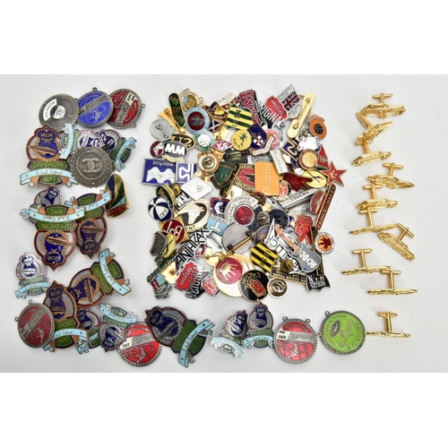 205 - A BOX OF ASSORTED BADGES AND CUFFLINKS, to include a bag of car inspired cufflinks, a bag of enallem... 