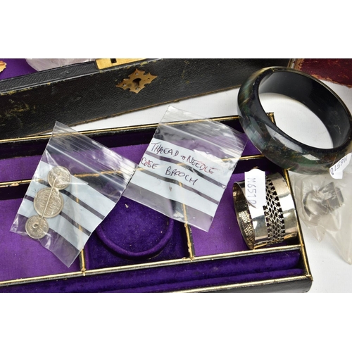 206 - TWO JEWELLERY BOXES AND A QUANTITY OF COSTUME JEWELLERY, two similar jewellery boxes one in a black ... 