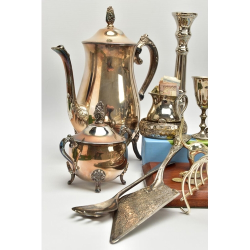 224 - A BOX OF ASSORTED ITEMS, to include a pair of novelty white metal talon feet candlesticks, a silver-... 