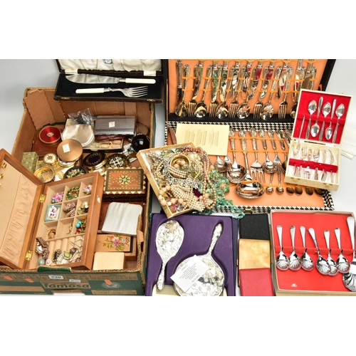 230 - A BOX OF ASSORTED ITEMS, to include a complete boxed set of cutlery, a boxed set of fish servers, a ... 