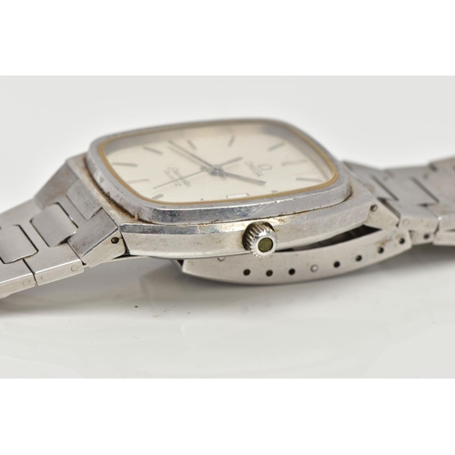 51 - A GENTS 'OMEGA SEAMASTER' WRISTWATCH, quartz movement, square silver dial signed 'Omega, Seamaster Q... 