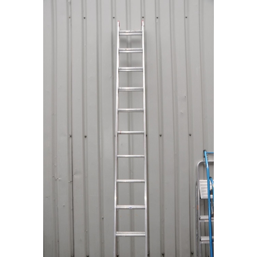 1205 - AN ALUMINIUM DOUBLE EXTENSION LADDER  with 13 rungs to each 3.5m section