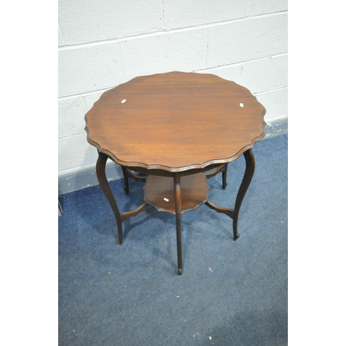 1672 - AN EARLY 20TH CENTURY MAHOGANY CENTRE TABLE, with wavy edges, united by a similar undershelf, diamet... 