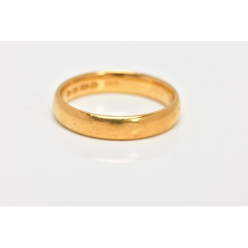 124 - A 22CT GOLD BAND RING, plain polished band, approximate width 4.2mm, hallmarked 22ct Birmingham, rin... 