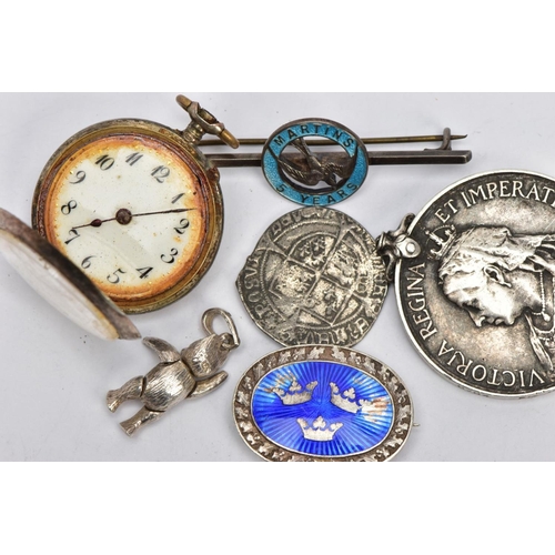 184 - AN ASSORTMENT OF SILVER AND WHITE METAL ITEMS, to include a silver brooch of the Swedish 'tre kronor... 