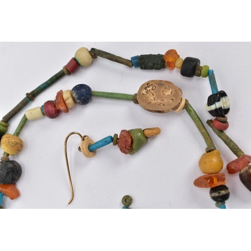 197 - AN ANCIENT EGYPTIAN FAIENCE BEAD NECKLACE, faience and hardstone beaded necklace also featuring a sc... 