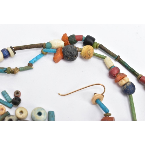 197 - AN ANCIENT EGYPTIAN FAIENCE BEAD NECKLACE, faience and hardstone beaded necklace also featuring a sc... 