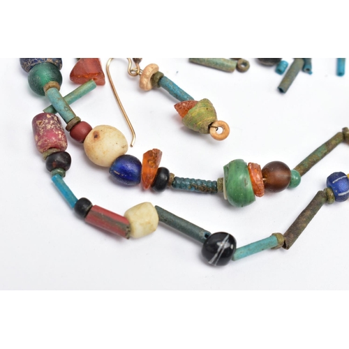 197 - AN ANCIENT EGYPTIAN FAIENCE BEAD NECKLACE, faience and hardstone beaded necklace also featuring a sc... 