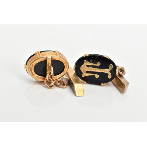 2 - A PAIR OF 9CT GOLD ONYX CUFFLINKS, oval cut onyx approximate dimensions length 19mm x width 13mm, pr... 