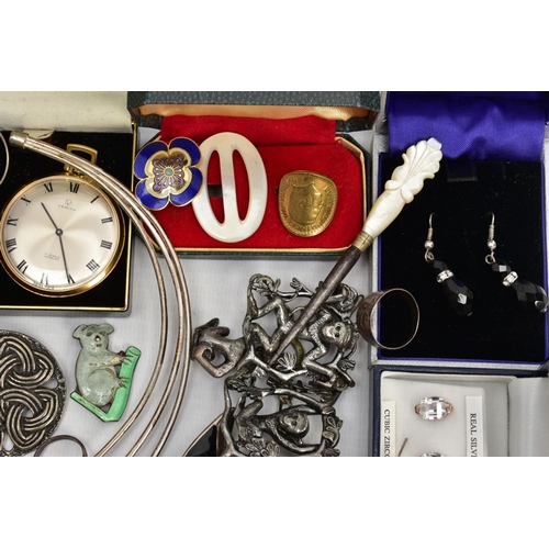 250 - A BOX OF ASSORTED WHITE METAL JEWELLERY, to include a three wire collar necklace unmarked, a white m... 