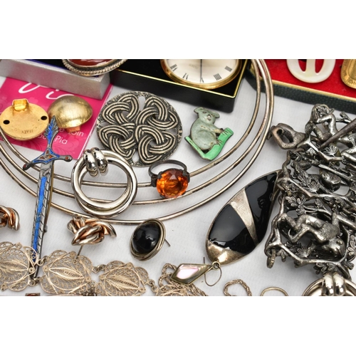 250 - A BOX OF ASSORTED WHITE METAL JEWELLERY, to include a three wire collar necklace unmarked, a white m... 