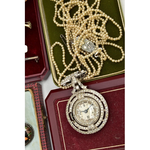 267 - AN EARLY 20TH CENTURY MOTHER OF PEARL NECKLACE AND OTHER JEWELLERY ITEMS, a long white metal open wo... 