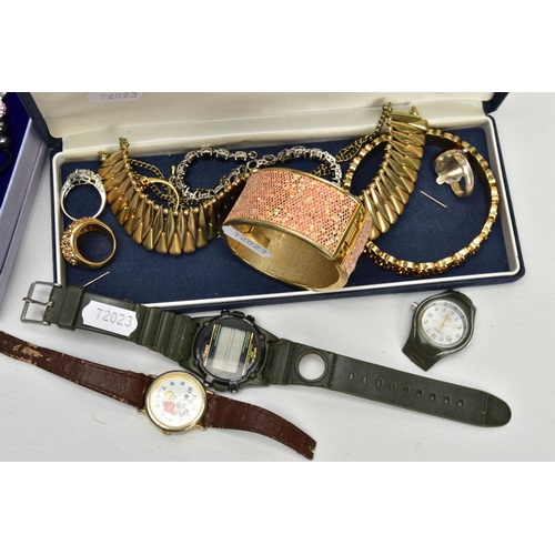 284 - A BOX OF ASSORTED ITEMS, to include various pieces of costume jewellery such as brooches, beaded nec... 