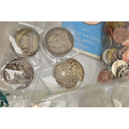 318 - A SHOEBOX OF UK AND WORLD COINAGE, to include four Victoria crown coins 1898 x2 lx1 lx11,1898,1899, ... 