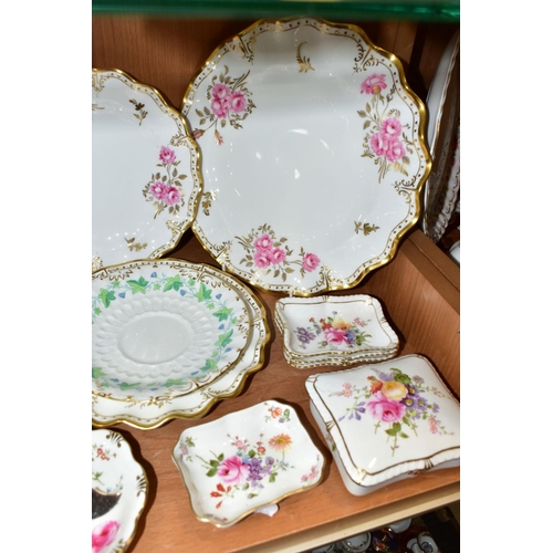 520 - A GROUP OF ROYAL CROWN DERBY 'DERBY POSIES' PLATES, ETC, including two 'Royal Pinxton Roses' wavy ri... 