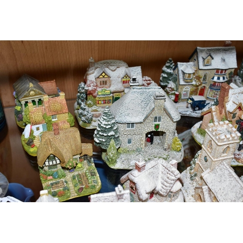 547 - NINETEEN LILLIPUT LANE SCULPTURES, no boxes and deeds, comprising three Christmas Specials The First... 