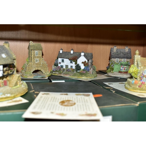 557 - TEN LILLIPUT LANE SCULPTURES FROM THE WORLD OF BEATRIX POTTER, nine boxed, all with deeds, comprisin... 