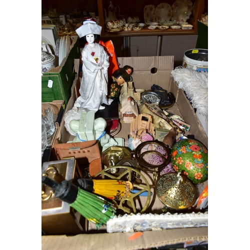 586 - FOUR BOXES AND LOOSE CERAMICS, GLASS, METALWARES, ORIENTAL AND SUNDRY ITEMS, to include a Spode Blue... 