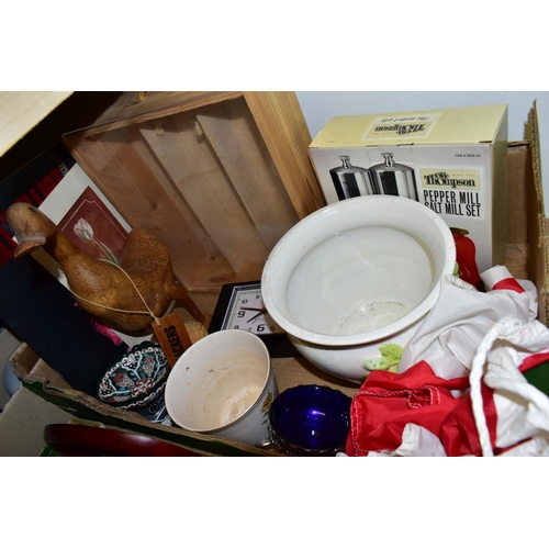 638 - THREE BOXES AND LOOSE CERAMICS, TREEN AND SUNDRY HOUSEHOLD ITEMS, to include a box of five white opa... 