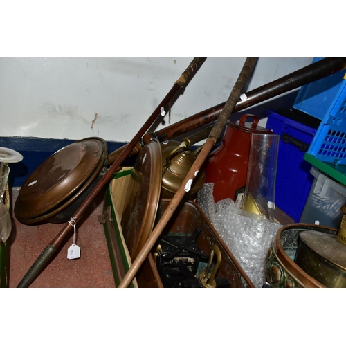 648 - A BOX AND LOOSE METALWARES AND GOLF CLUBS, to include two golf clubs with wooden shafts, one clearly... 