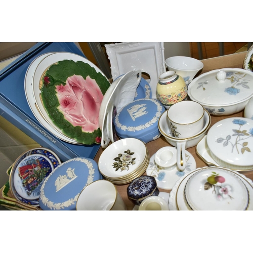 729 - TWO BOXES OF ASSORTED CERAMICS AND TEA WARE, including Wedgwood 'Ice Rose' bone china gift ware and ... 