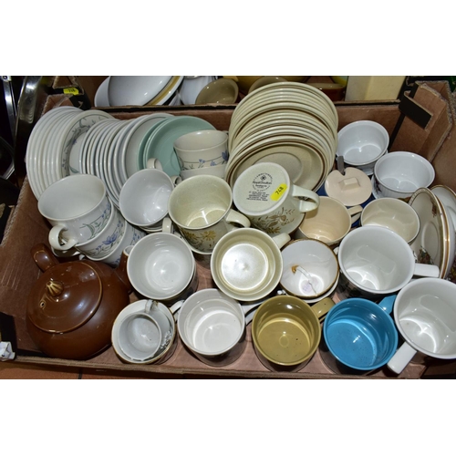 748 - FOUR BOXES OF ASSORTED DINNER, TEA AND KITCHEN WARES, including a Crown Ducal part dinner service, g... 