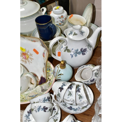 766 - A GROUP OF MIXED CERAMIC ITEMS ETC, to including Royal Doulton Burgundy tea wares comprising a teapo... 